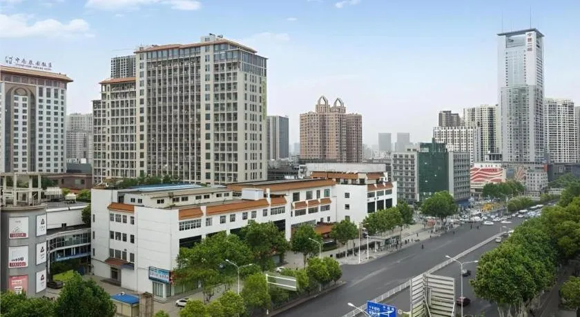 City Comfort Inn Wuhan Dream Times Baotong Temple Metro Station