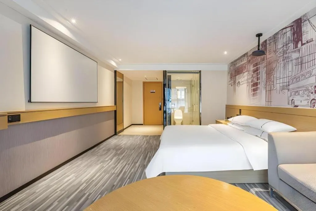 Bed in City Comfort Inn Wuhan Dream Times Baotong Temple Metro Station