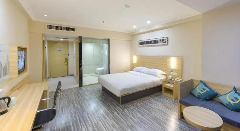 Bed in City Comfort Inn Wuhan Dream Times Baotong Temple Metro Station