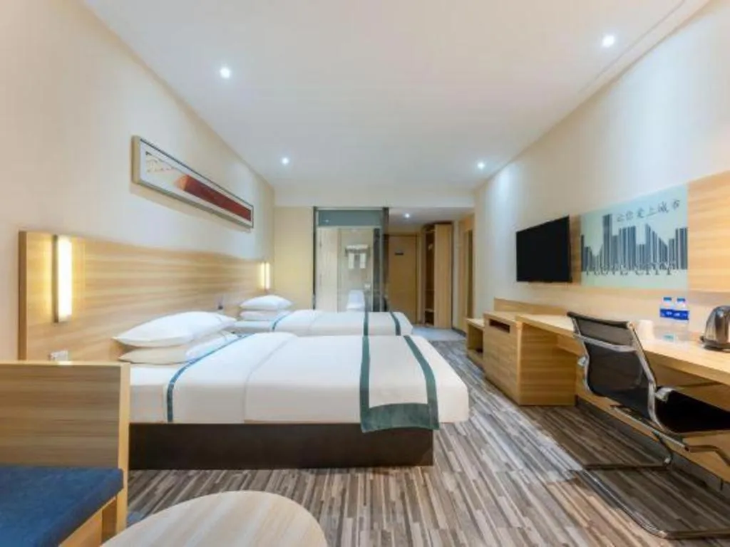 Bed in City Comfort Inn Suizhou Lieshan Avenue