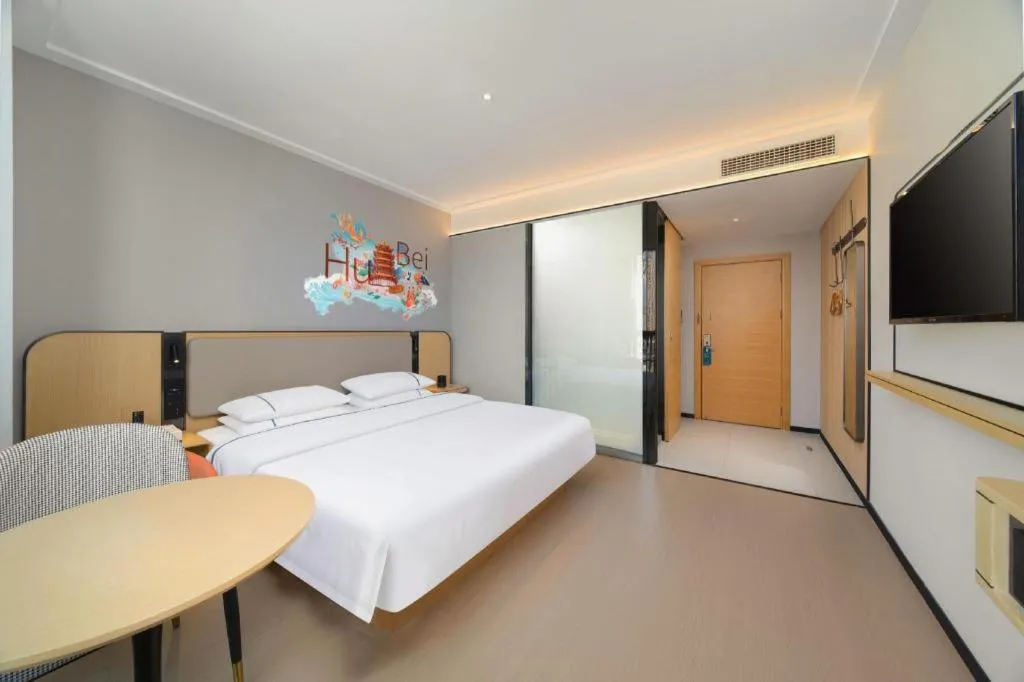 Bed in City Comfort Inn Huangshi Yangxin Mingyuewan Park