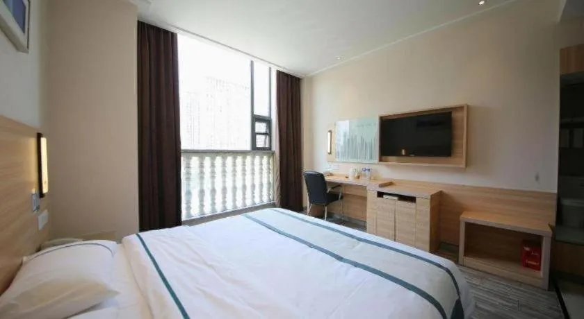 Bed in City Comfort Inn Huangshi Yangxin Mingyuewan Park