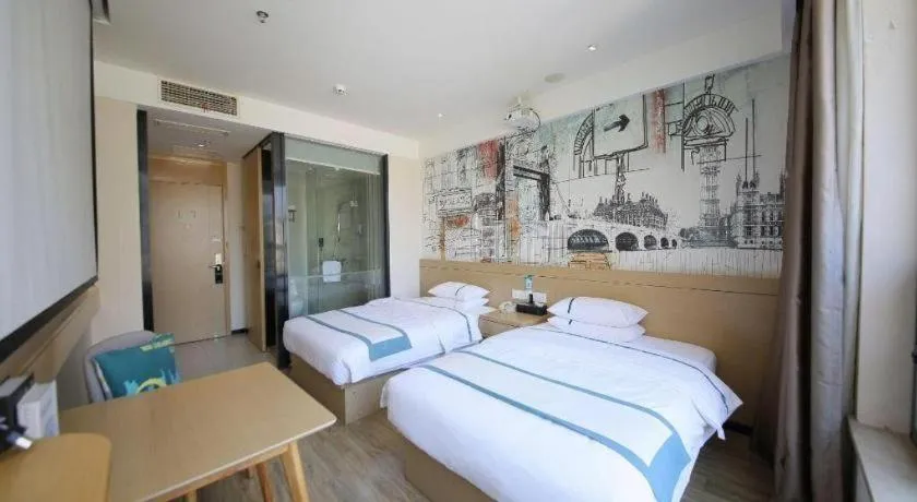 Bed in City Comfort Inn Huangshi Yangxin Mingyuewan Park