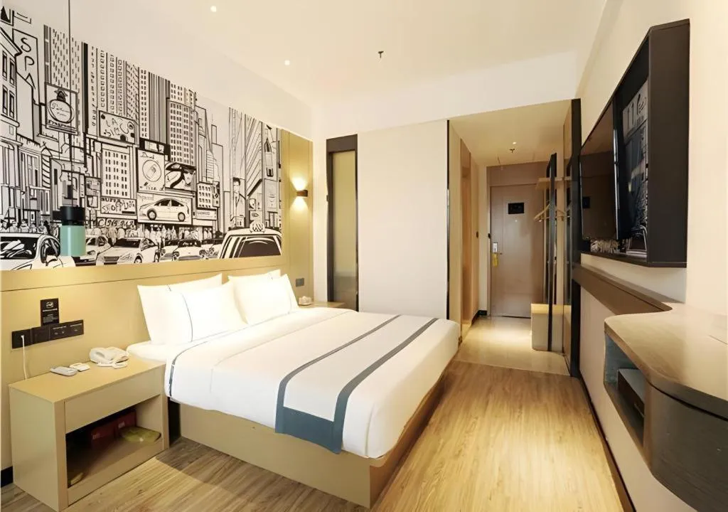 Bed in City Comfort Inn Liuzhou Gubu Street Ma'anshan Park