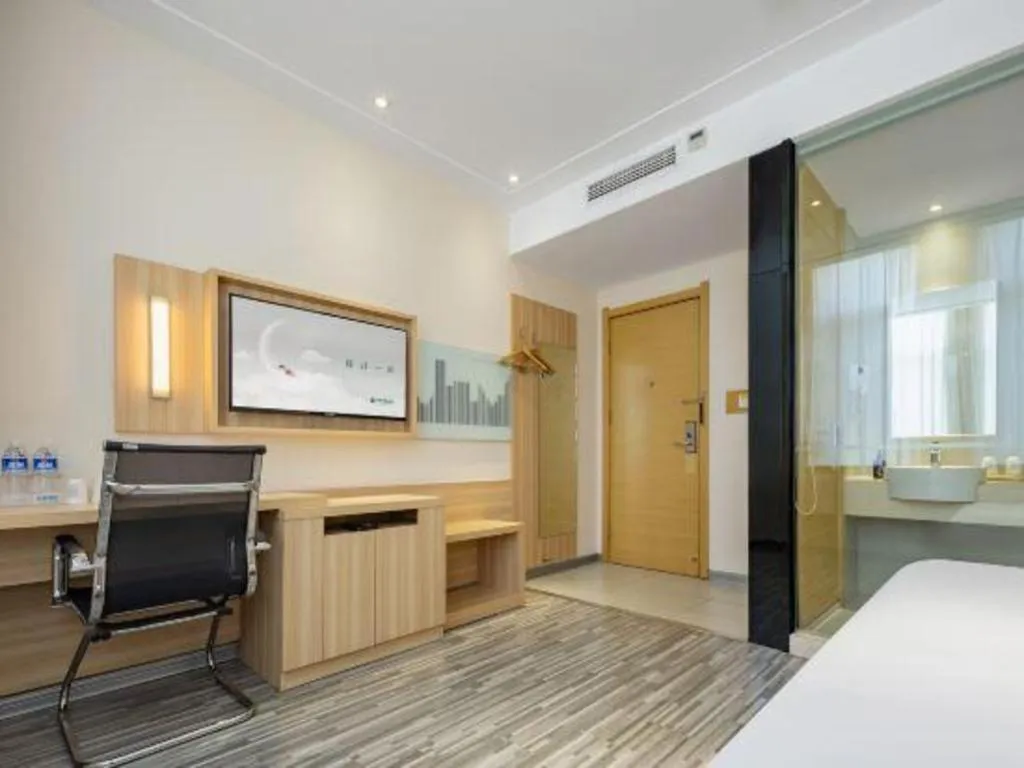 Bed in City Comfort Inn Hefei Binhu Wanda Plaza