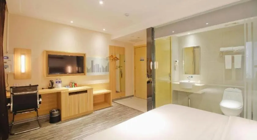 Bed in City Comfort Inn Hefei Binhu Wanda Plaza