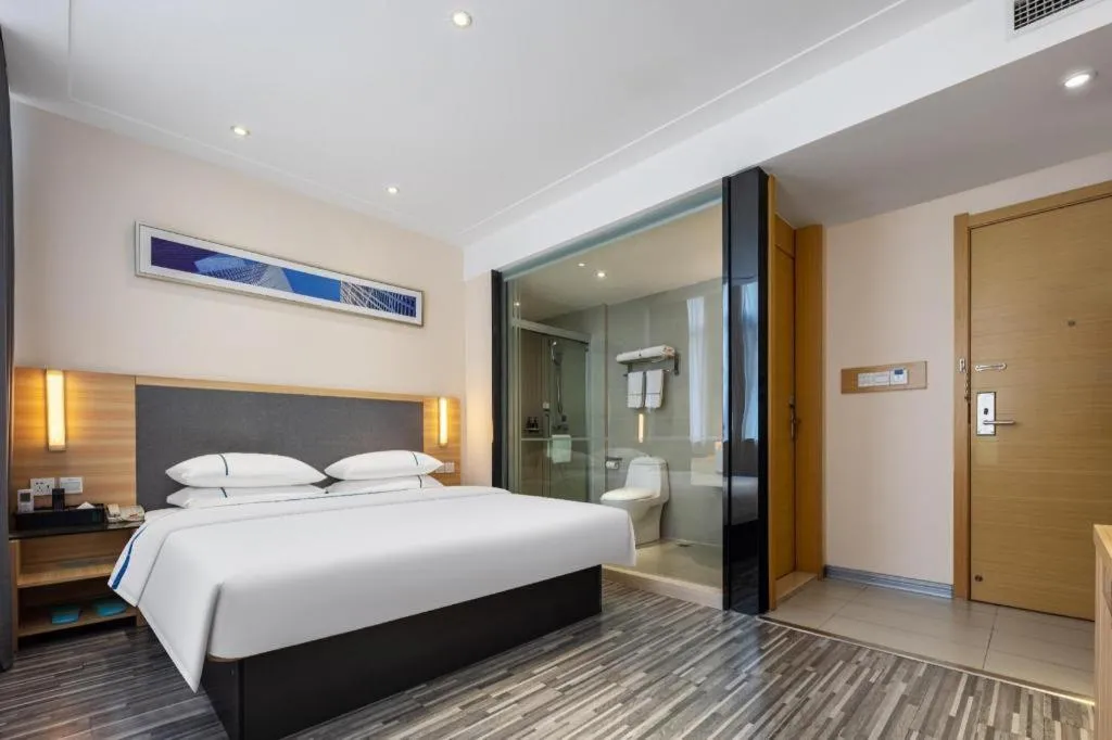 Bed in City Comfort Inn Hefei Binhu Wanda Plaza