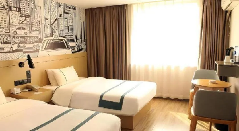 Bed in City Comfort Inn Changsha Yuelu Mountain Orange Island Head