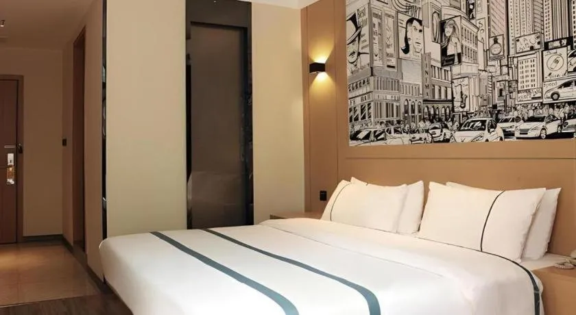 Bed in City Comfort Inn Changsha Yuelu Mountain Orange Island Head