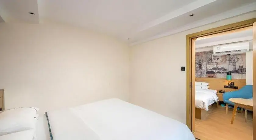 Bed in City Comfort Inn Wuhan International Expo Center Yongwang Bed in City Comfort Inn Wuhan International Expo Center Yongwang