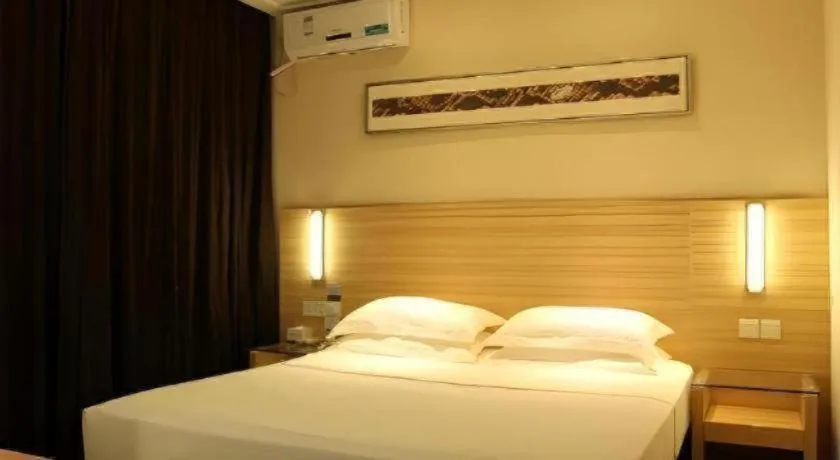 Bed in City Comfort Inn Baise Jingxi Chengdong Road