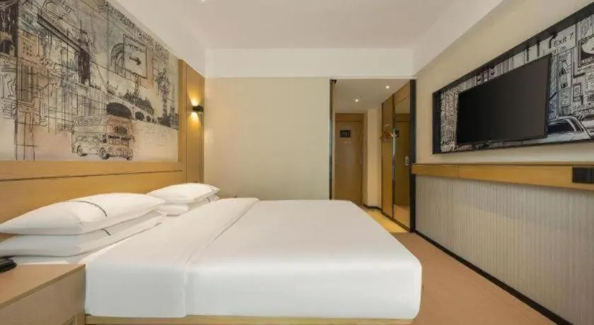 Bed in City Comfort Inn Nanning Xiangsi Lake Gaoxin Avenue