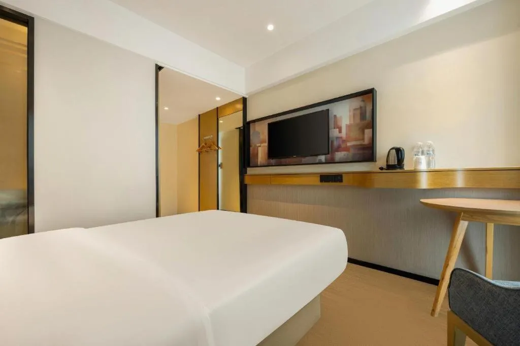 Bed in City Comfort Inn Nanning Xiangsi Lake Gaoxin Avenue