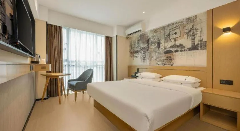 Bed in City Comfort Inn Nanning Xiangsi Lake Gaoxin Avenue