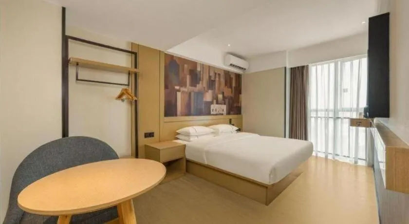 Bed in City Comfort Inn Nanning Xiangsi Lake Gaoxin Avenue