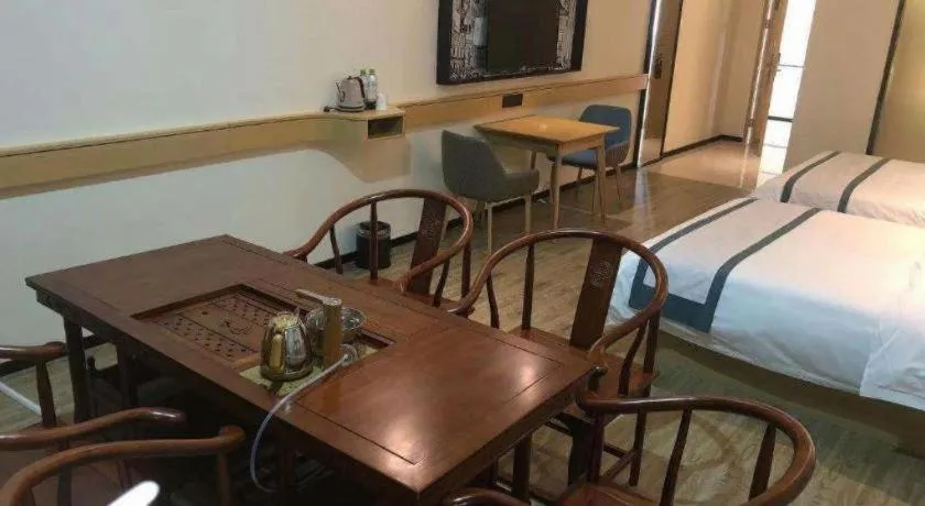 Bed in City Comfort Inn Maoming Xinyi Donghuicheng