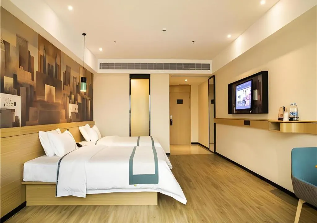 Bed in City Comfort Inn Maoming Xinyi Donghuicheng