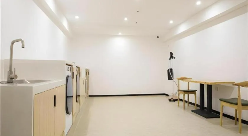 City Comfort Inn Maoming Xinyi Donghuicheng