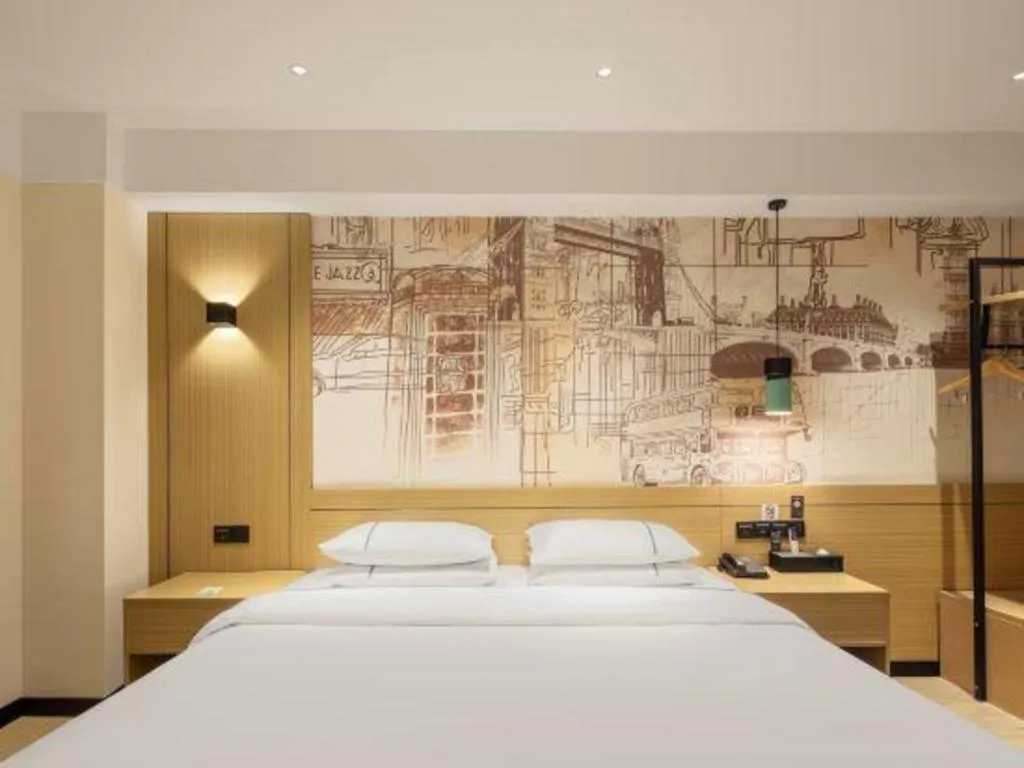 Bed in City Comfort Inn Nanning Jianzheng Road Food Street