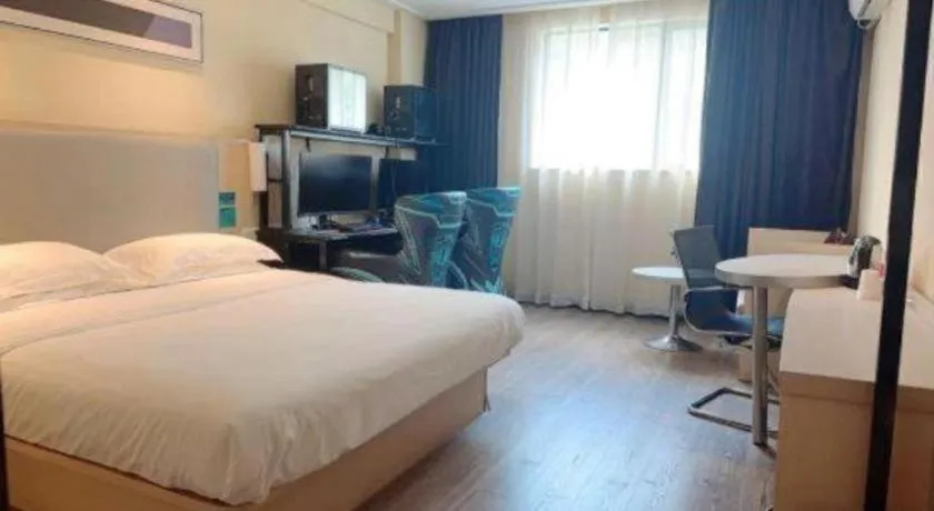 Bed in City Comfort Inn Nanning Jianzheng Road Food Street