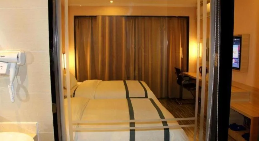 Bed in City Comfort Inn Heyuan Longchuan Bus Station