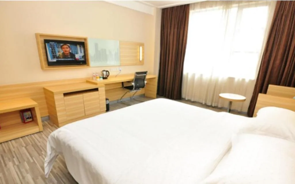 Bed in City Comfort Inn Heyuan Longchuan Bus Station