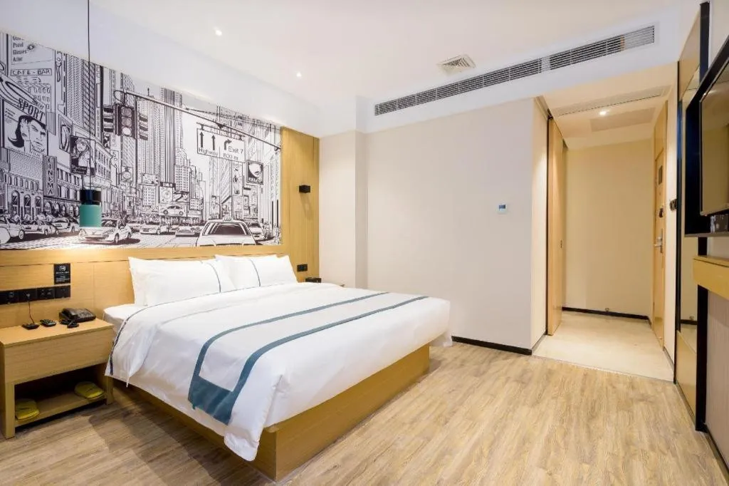 Bed in City Comfort Inn Dongguan Gaobu Avenue