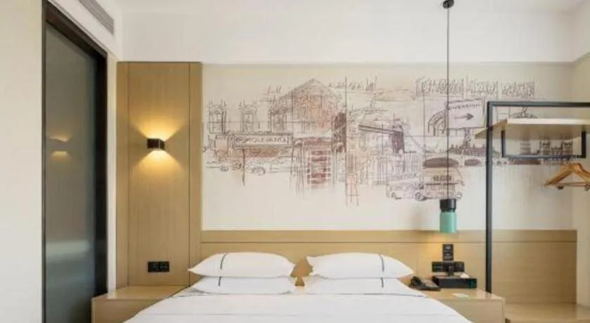 Bed in City Comfort Inn Dongguan Gaobu Avenue