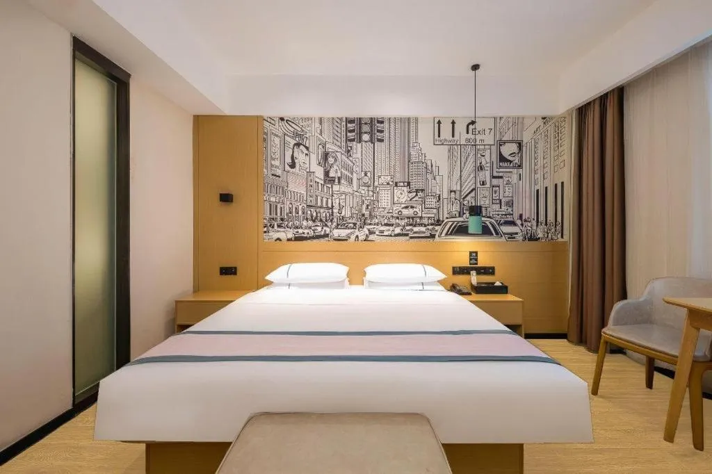 Bed in City Comfort Inn Dongfang Donghai Road Gymnasium Municipal Government