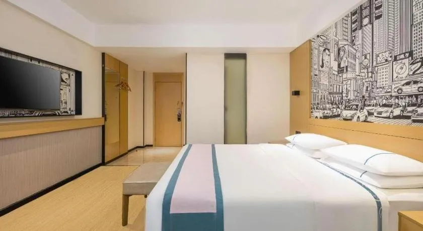 Bed in City Comfort Inn Dongfang Donghai Road Gymnasium Municipal Government