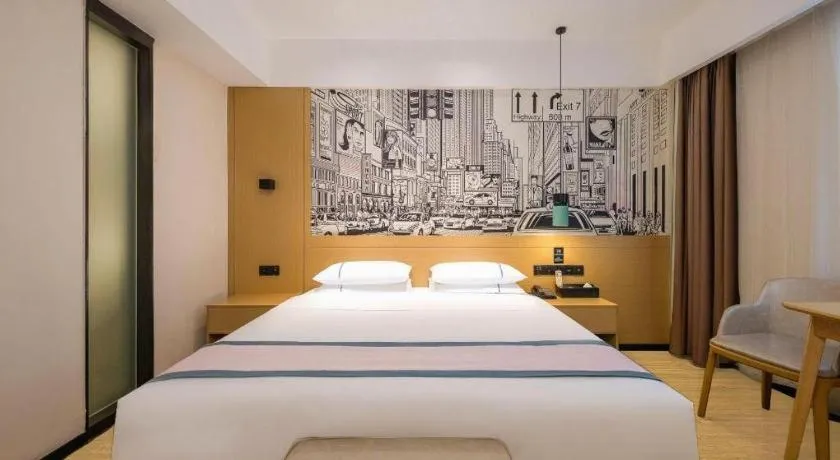 Bed in City Comfort Inn Dongfang Donghai Road Gymnasium Municipal Government