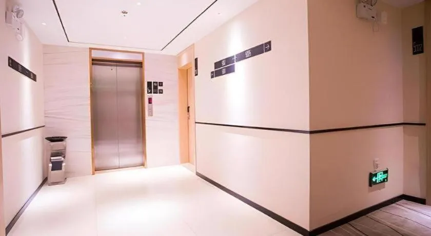 City Comfort Inn Dongfang Donghai Road Gymnasium Municipal Government