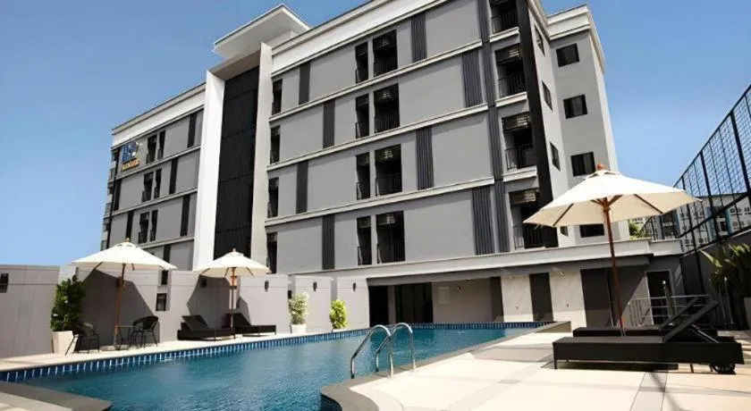B2 Amata Nakorn Premier Hotel