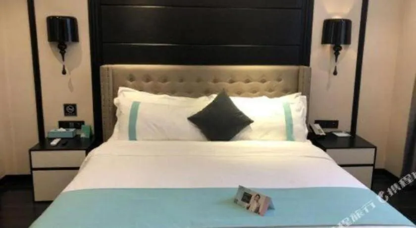 Bed in Xana Hotelle· Shijiazhuang Yaqing Street