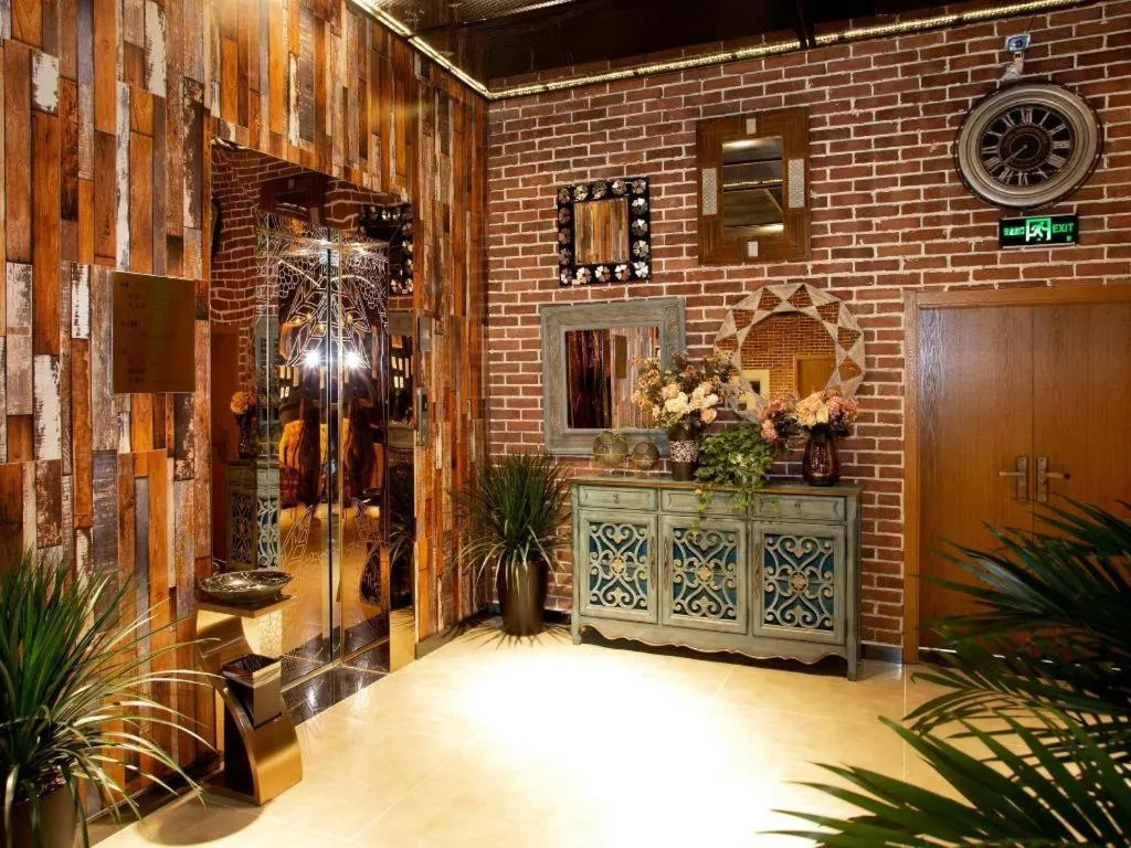 James Joyce Coffetel· Wuhan Wangjiawan Taojialing Metro Station