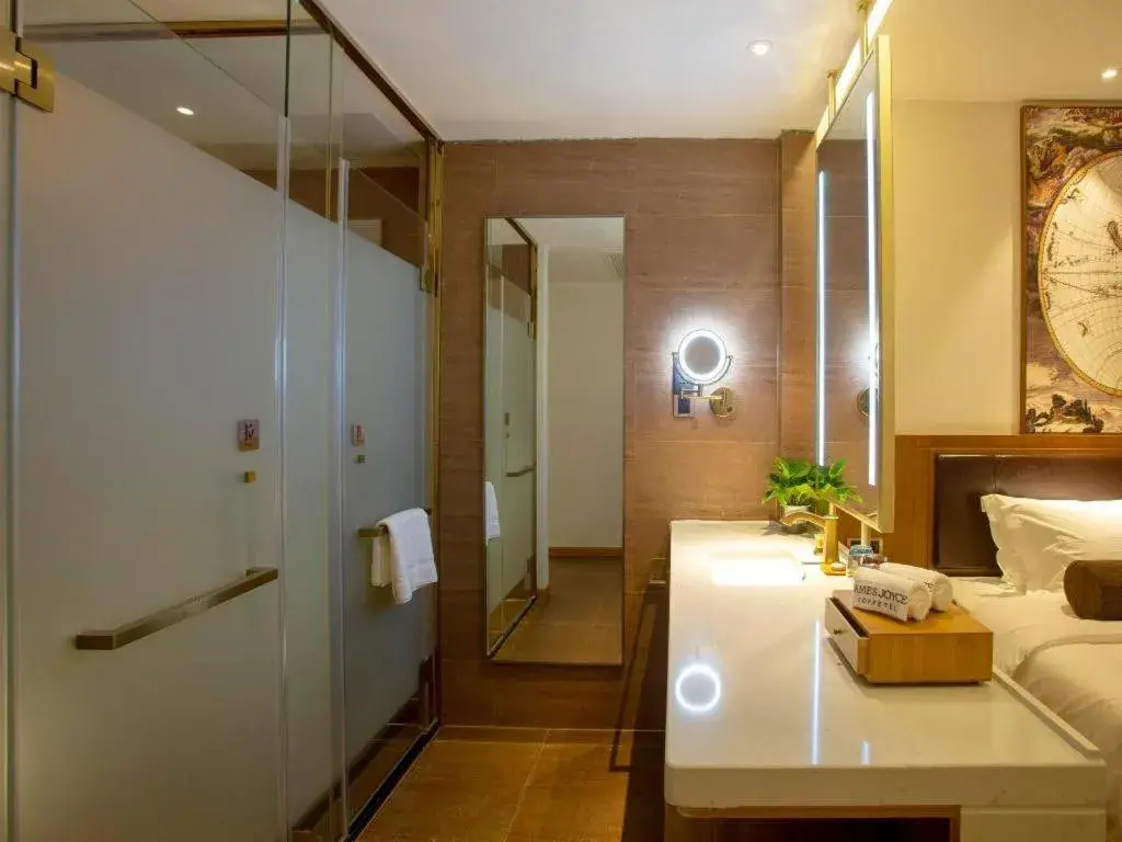 James Joyce Coffetel· Wuhan Wangjiawan Taojialing Metro Station James Joyce Coffetel· Wuhan Wangjiawan Taojialing Metro Station