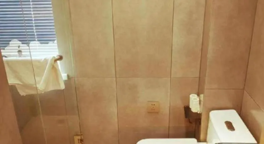 IU Hotels· Xincheng Haibing University Store