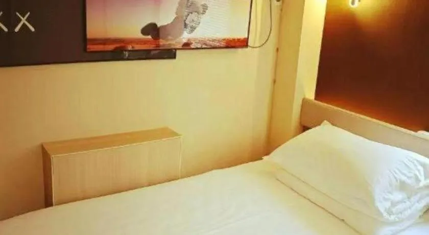 Bed in IU Hotels· Xincheng Haibing University Store