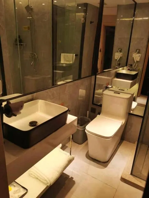 IU Hotels· Xincheng Haibing University Store