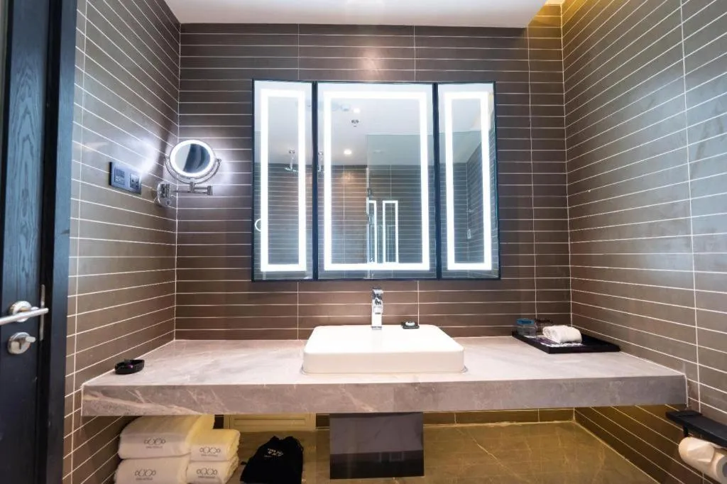 Xana Hotelle· Wulumuqi High Speed Railway Station Baonengcheng