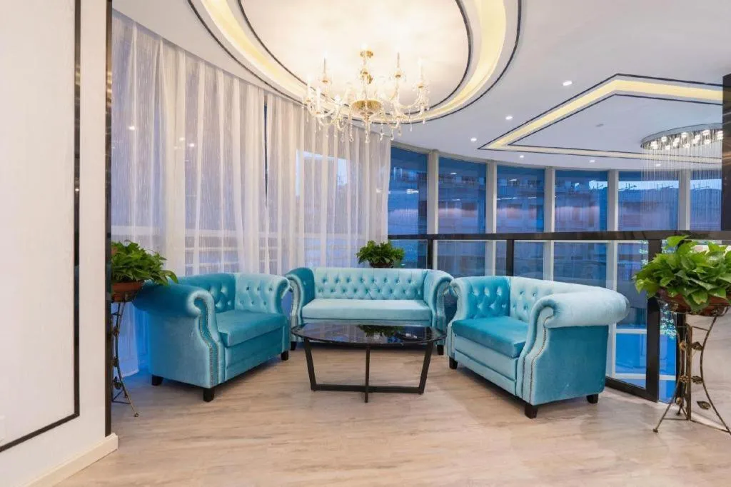 Xana Hotelle· Wulumuqi High Speed Railway Station Baonengcheng