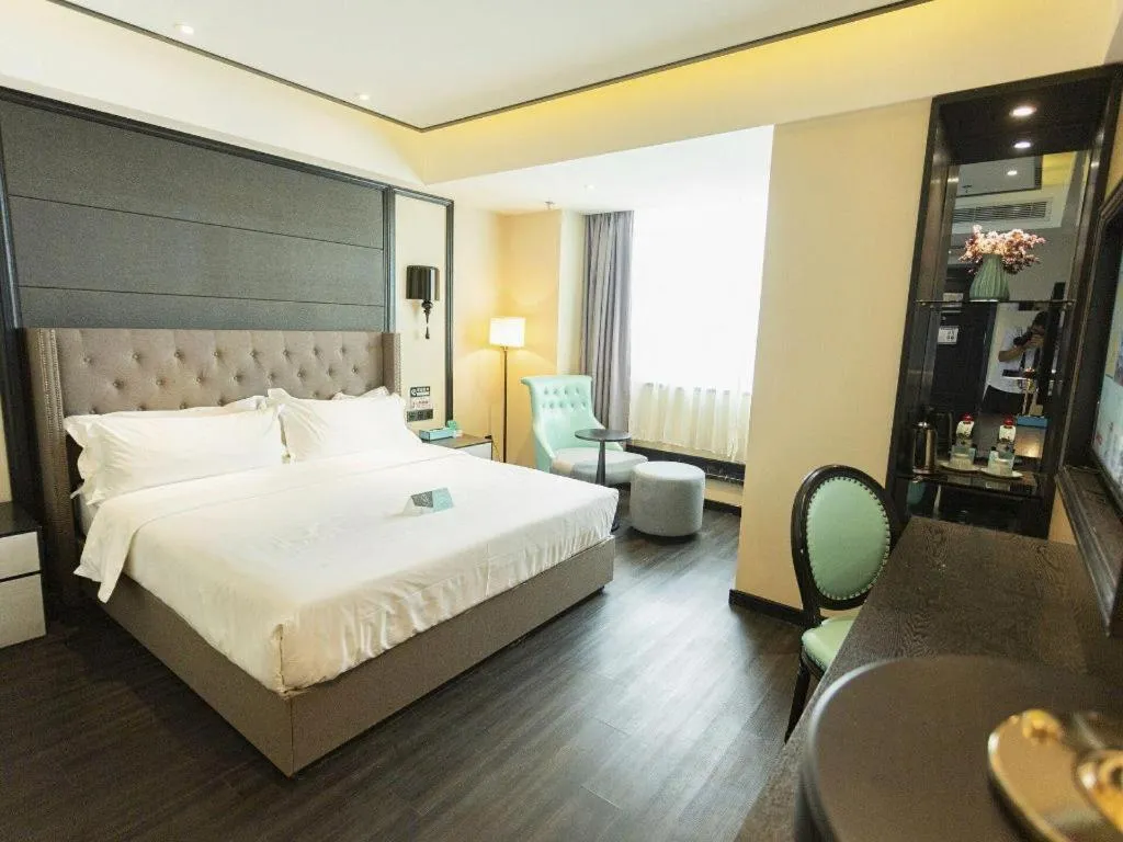 Bed in Xana Hotelle· Wulumuqi High Speed Railway Station Baonengcheng