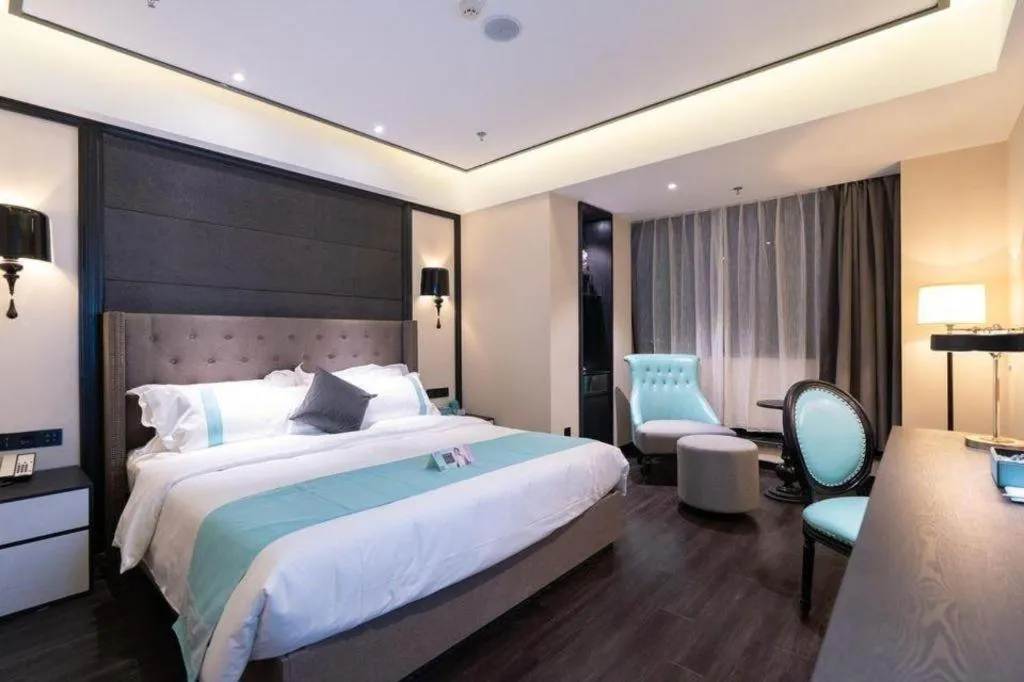 Bed in Xana Hotelle· Wulumuqi High Speed Railway Station Baonengcheng