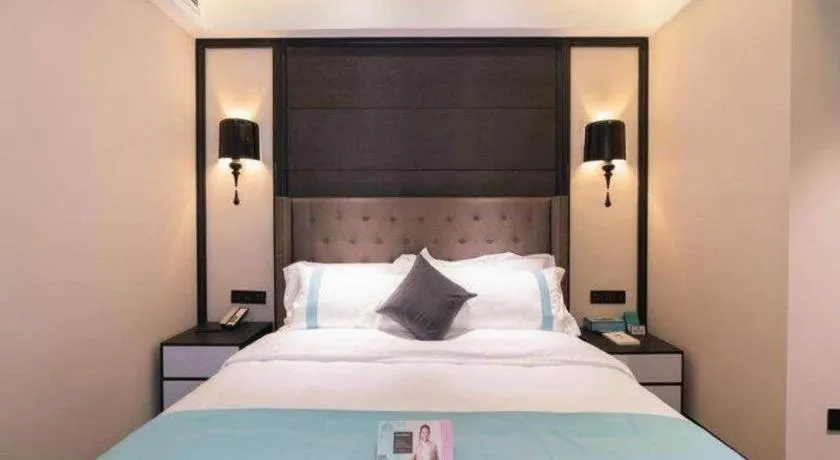 Bed in Xana Hotelle· Wulumuqi High Speed Railway Station Baonengcheng