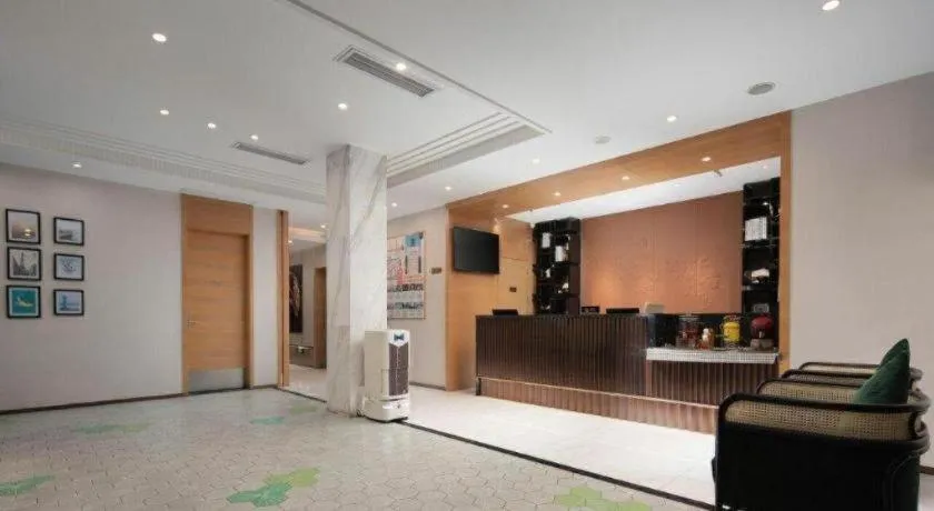 Jinjiang Metropolo Haikou East High Speed Railway Station Normal University