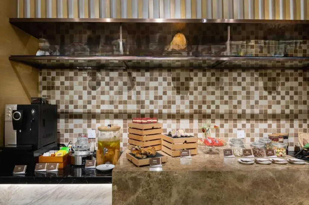 Jinjiang Metropolo Haikou East High Speed Railway Station Normal University Jinjiang Metropolo Haikou East High Speed Railway Station Normal University