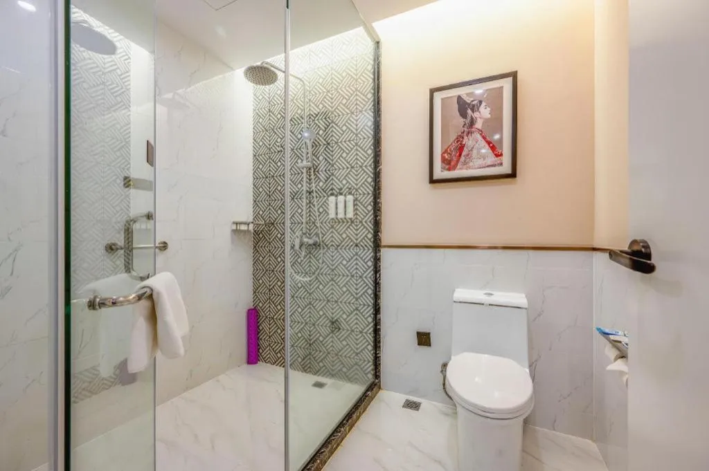 Jinjiang Metropolo Haikou East High Speed Railway Station Normal University