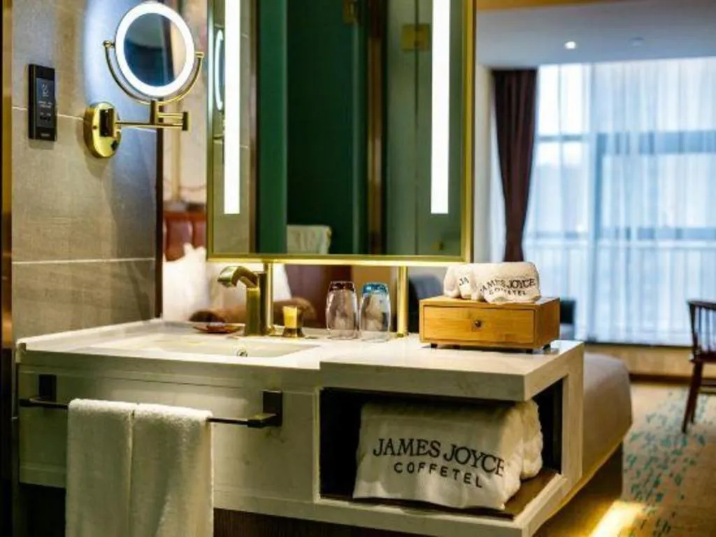 James Joyce Coffetel· Xianyang Renmin Road Central Square Store