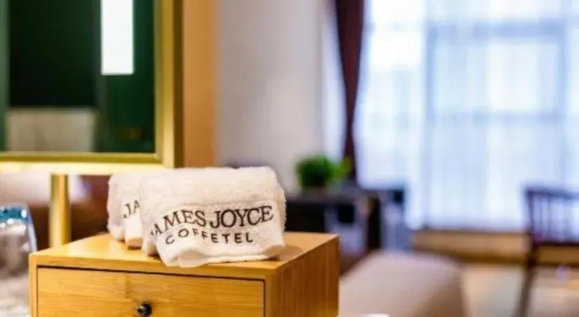 Bed in James Joyce Coffetel· Xianyang Renmin Road Central Square Store Bed in James Joyce Coffetel· Xianyang Renmin Road Central Square Store