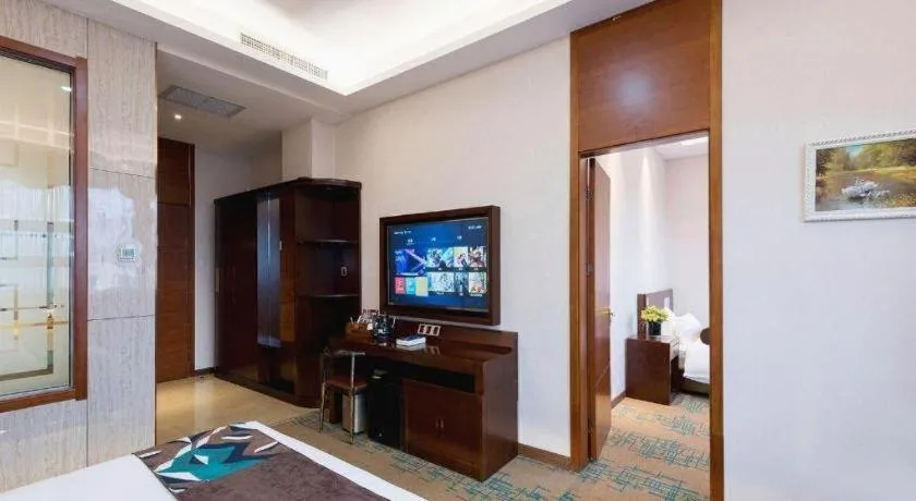 James Joyce Coffetel· Tianjin Olympic Center Lingbin Road Metro Station